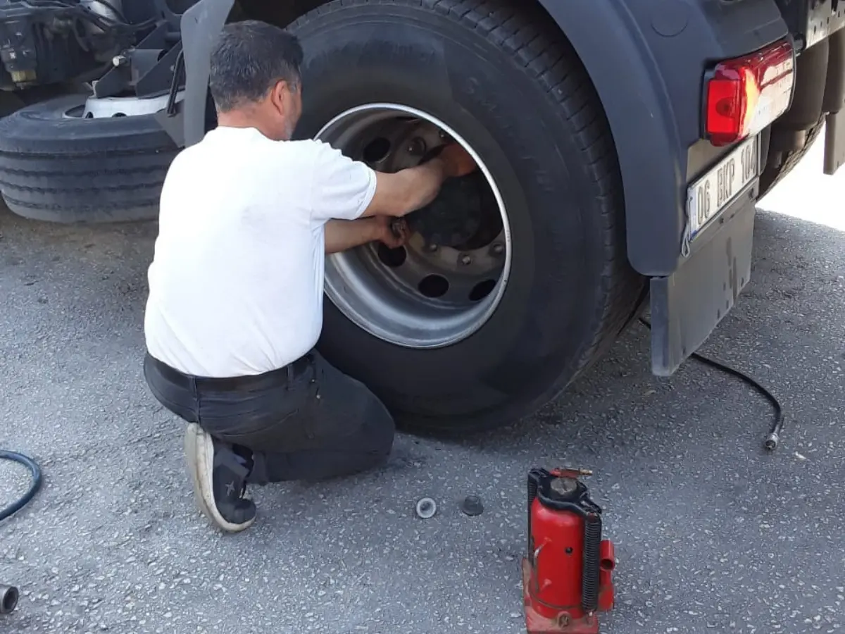 Soğukkuyu Oto Lastikçi